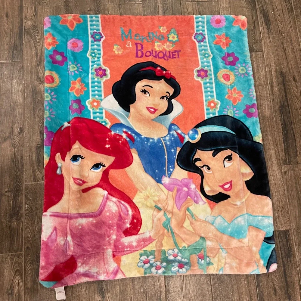 Disney Princesa Blanket Kids 41x50 Pink‎ Ariel Snow White Jasmine Floral